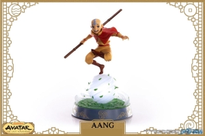 Avatar: Der Herr der Elemente - Aang Collectors Edition Figur 30cm